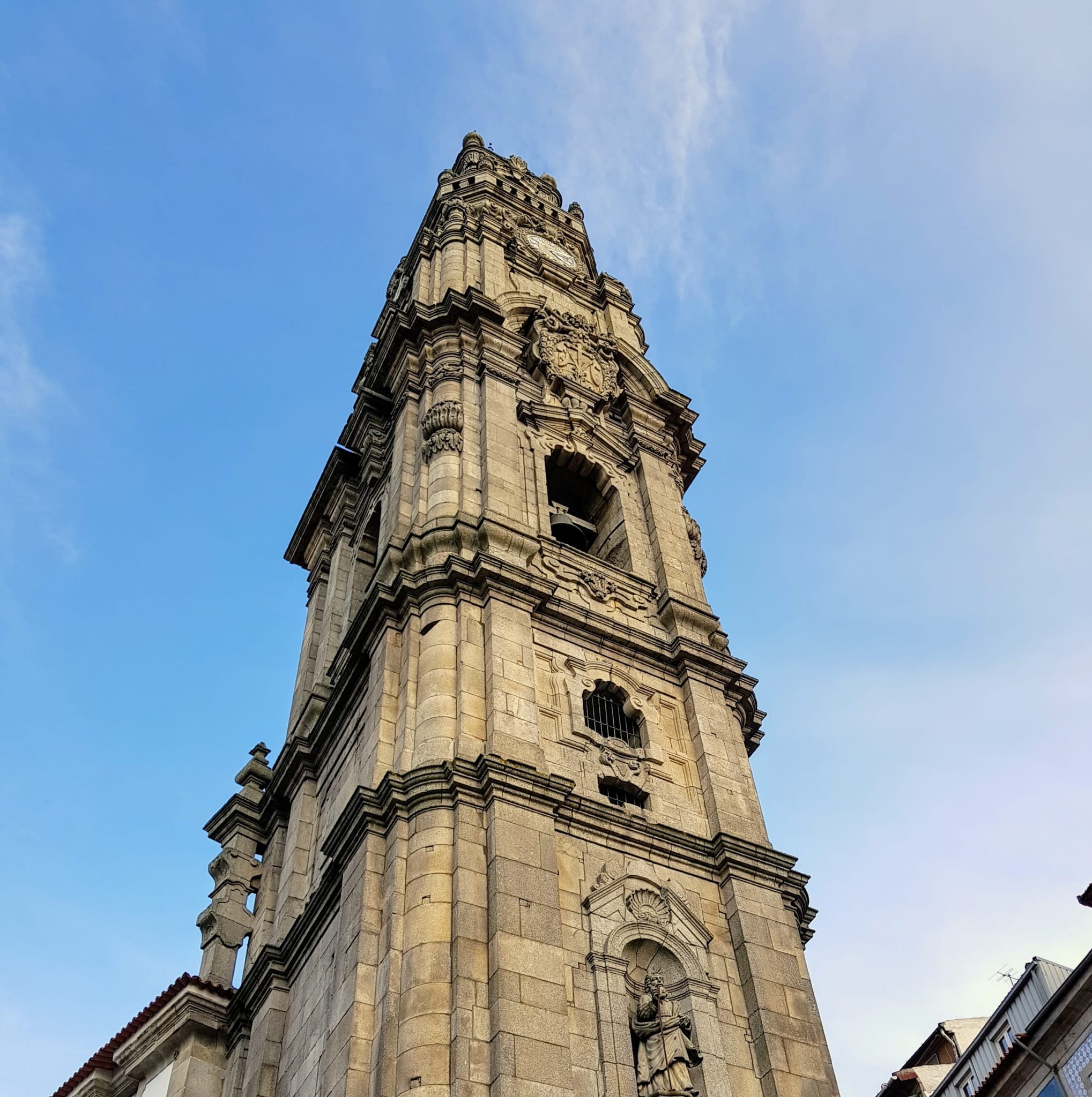 Torre histórica no Porto